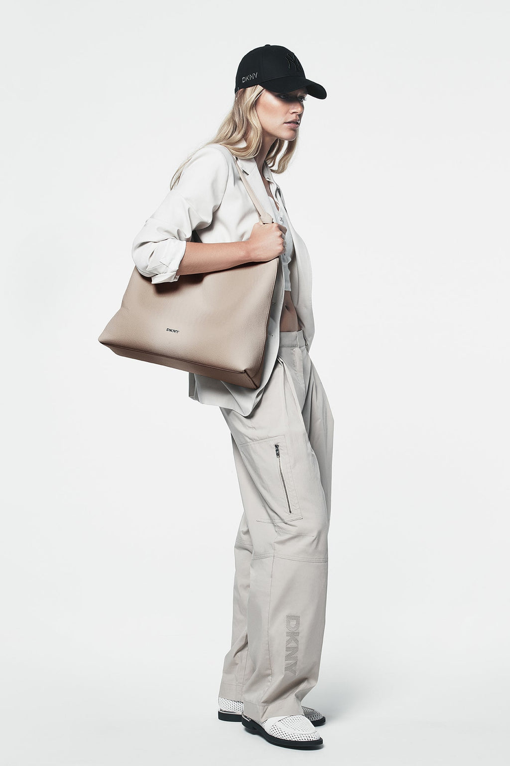 PAULA HOBO