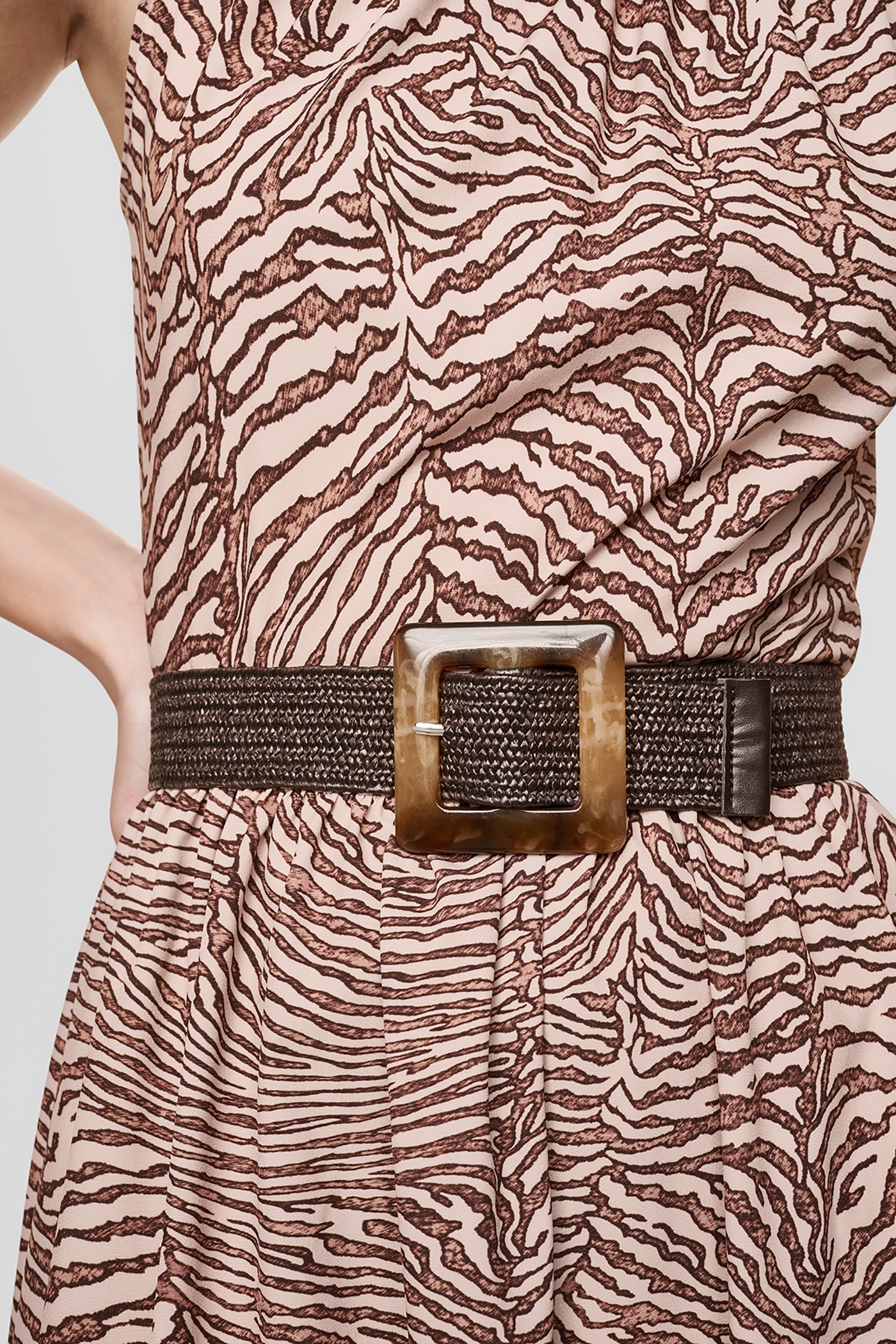 FIT & FLARE PRINTED MIDI DRESS