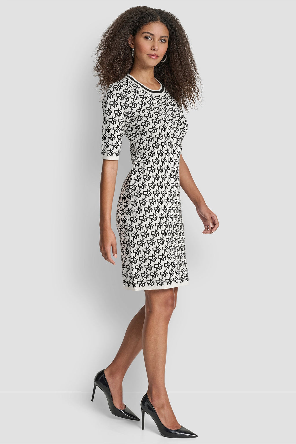 SHORT SLEEVE LOGO INTARSIA SWEATER DRESS