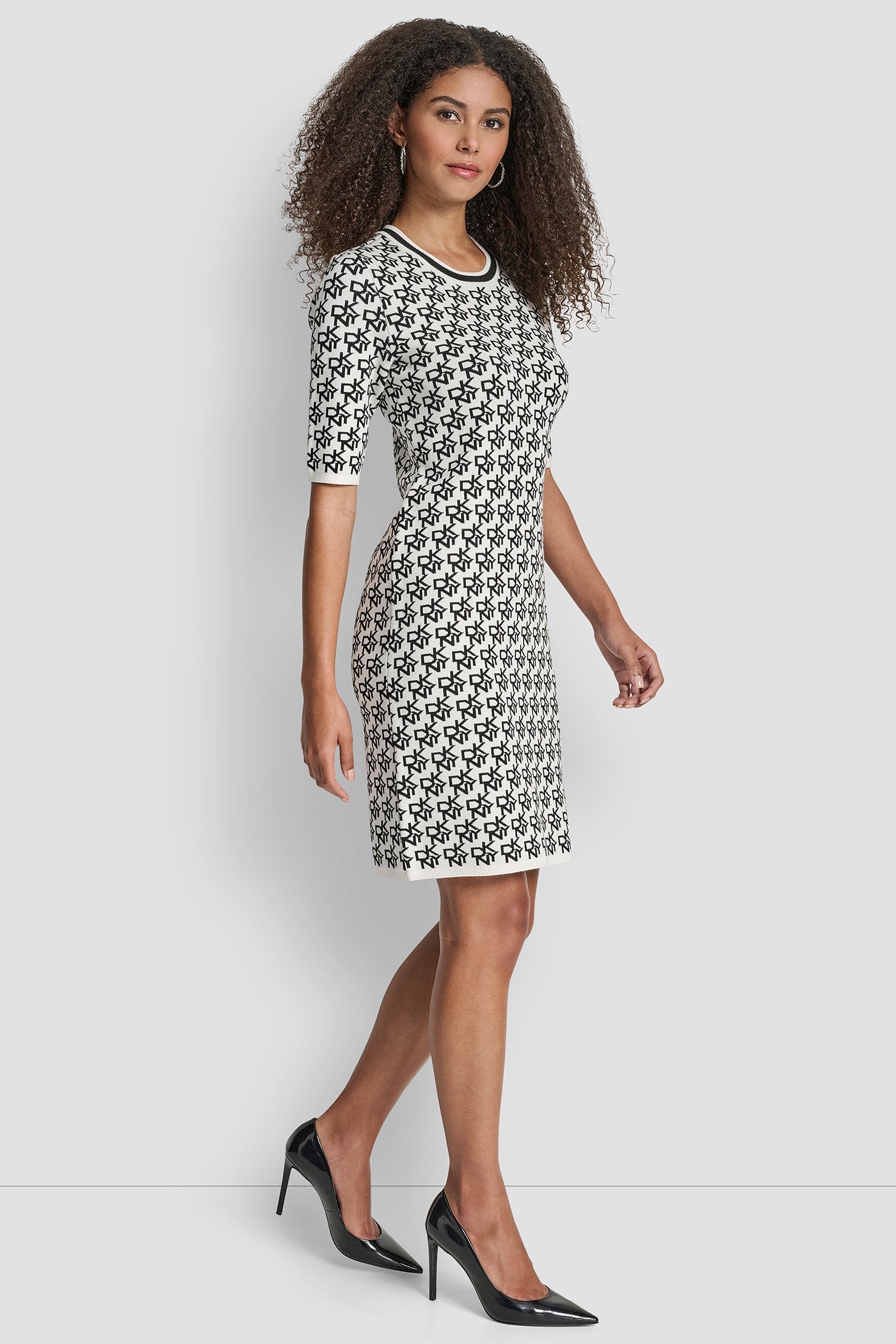 SHORT SLEEVE LOGO INTARSIA SWEATER DRESS