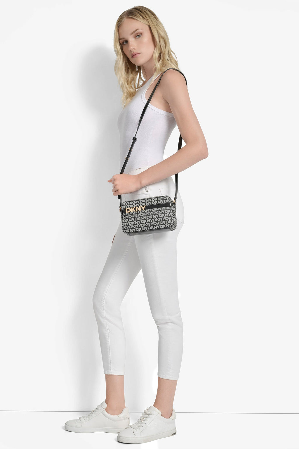 AVRIL LOGO CAMERA BAG