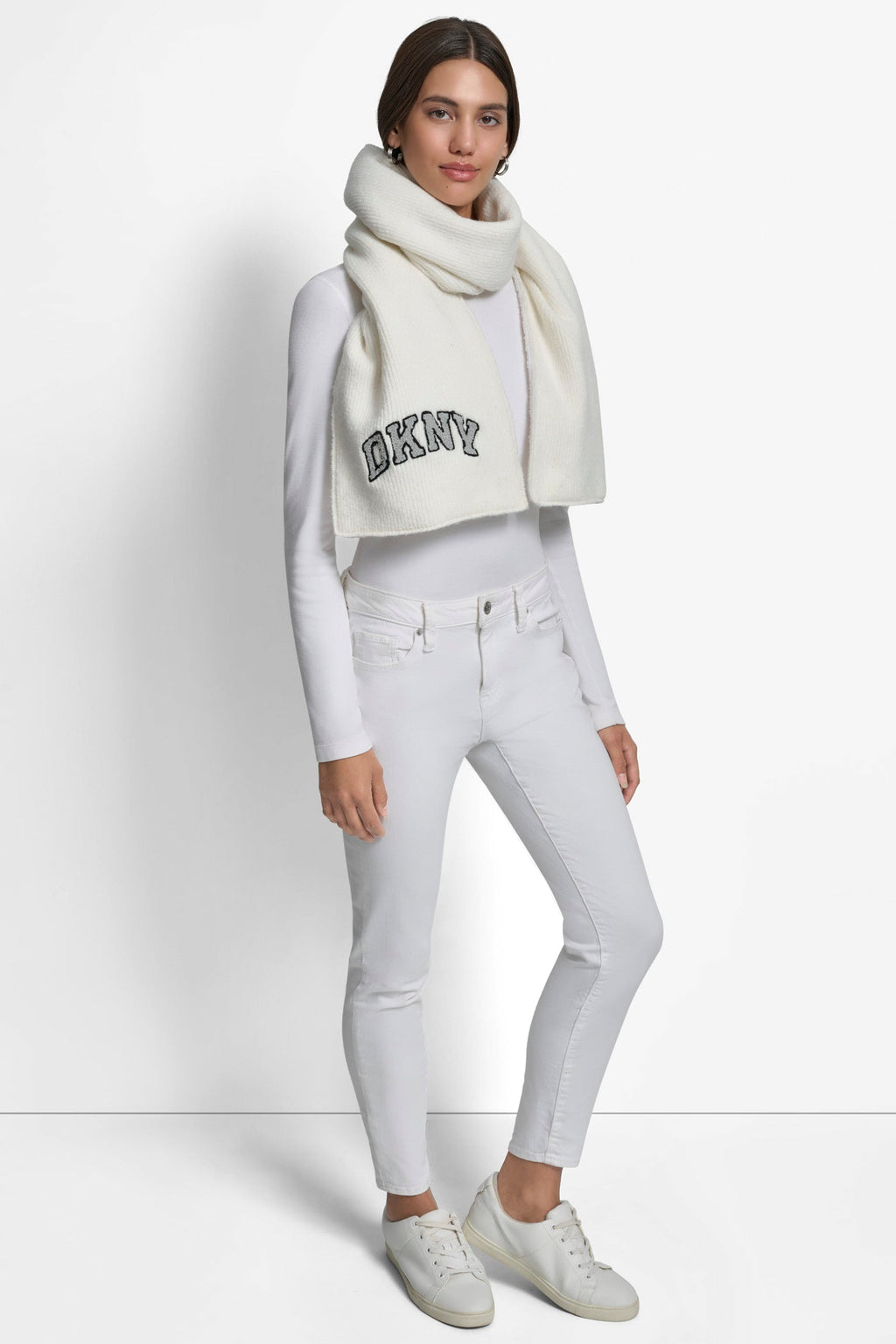 VARSITY KNIT LOGO SCARF