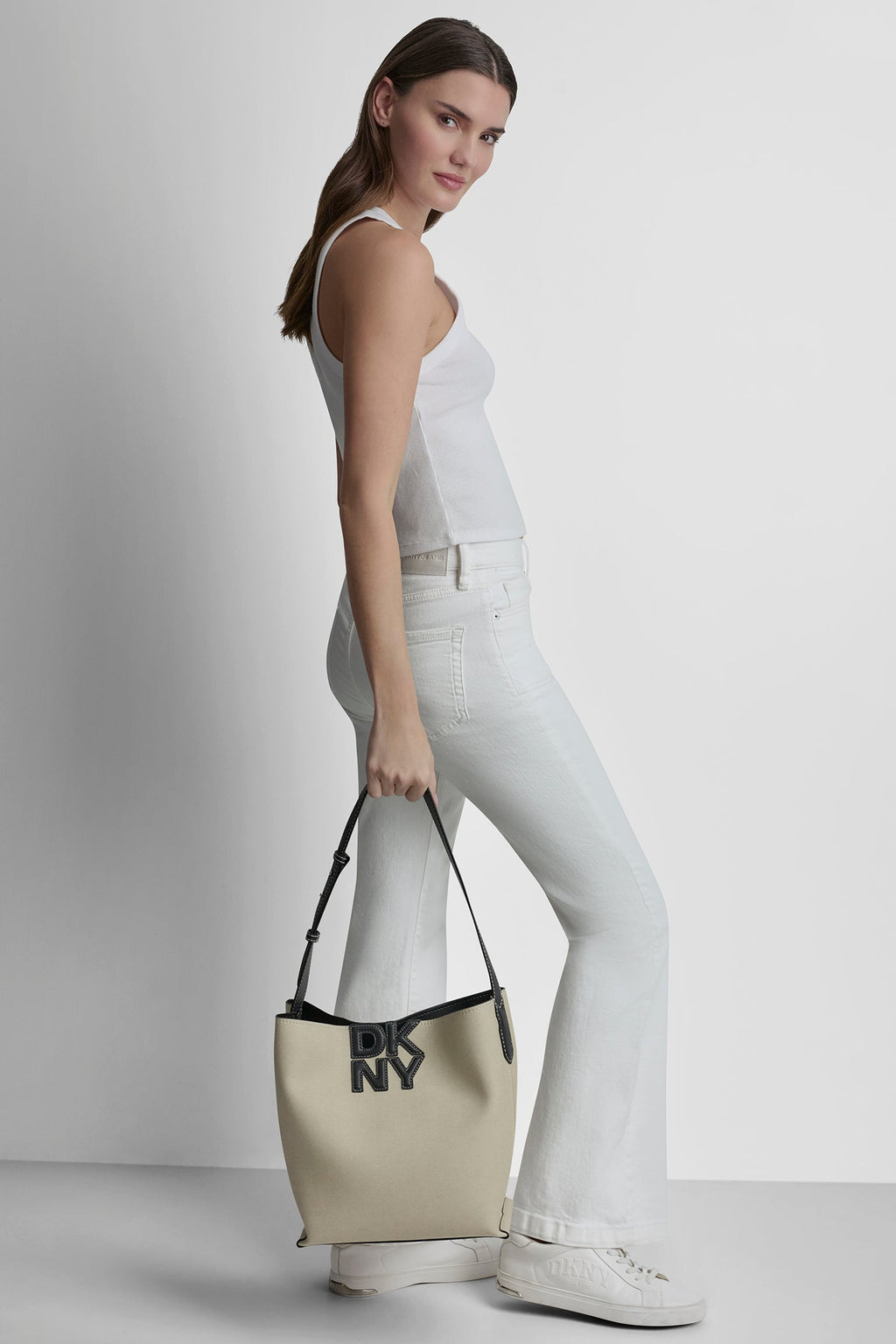 NICOLE LOGO BUCKET BAG