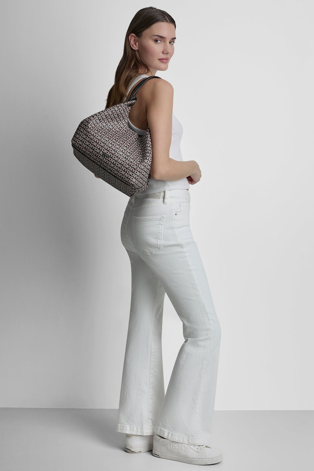 PAULA NEW YORK LOGO MEDIUM TOTE