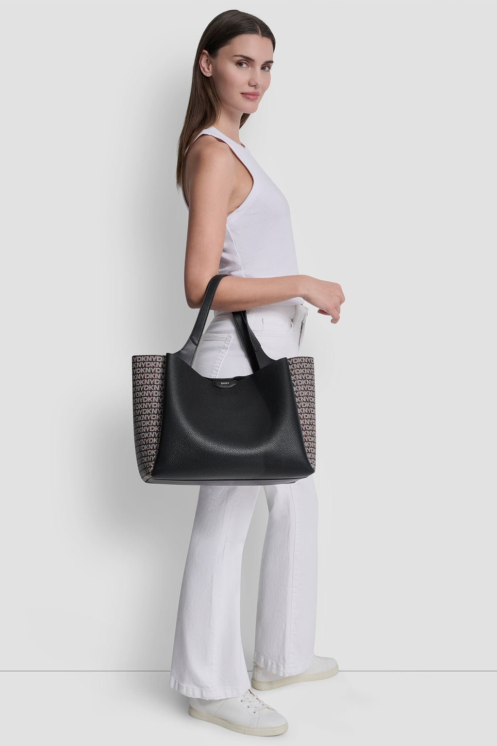 WILLA NEW YORK LOGO TOTE