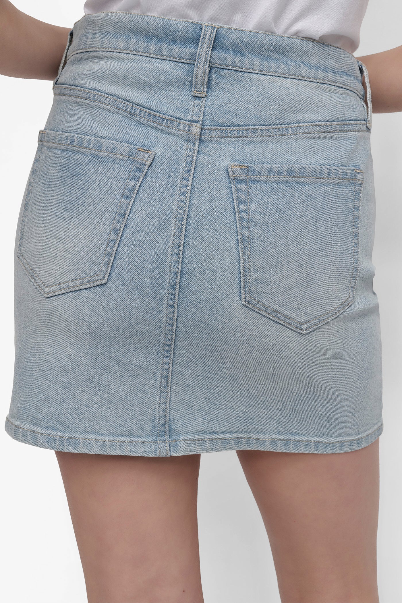 MINI SKIRT WITH RHINESTONE EMBELLISHMENT