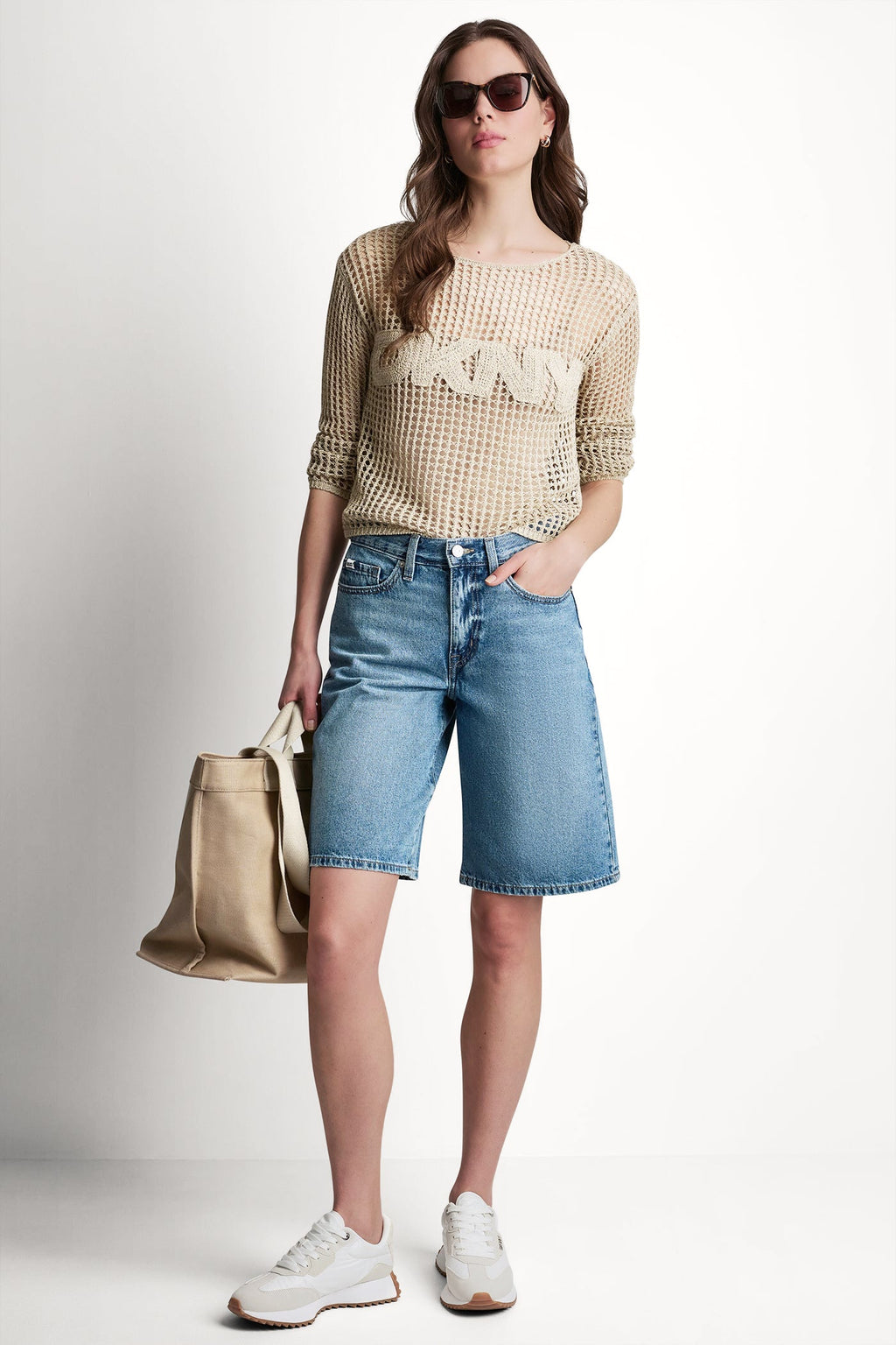 MID-RISE RELAXED DENIM SHORT