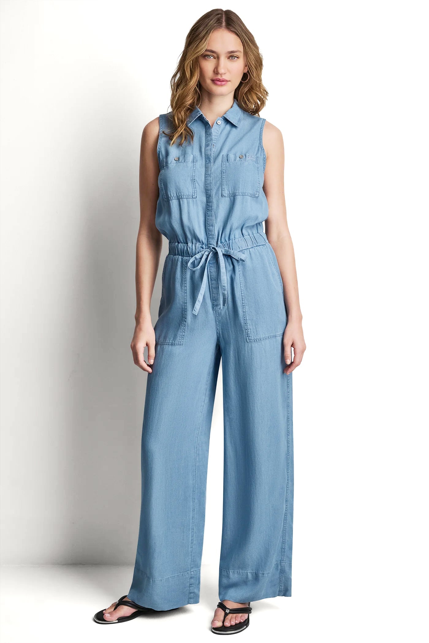 SLEEVELESS JUMPSUIT WITH COLLAR NECKLINE