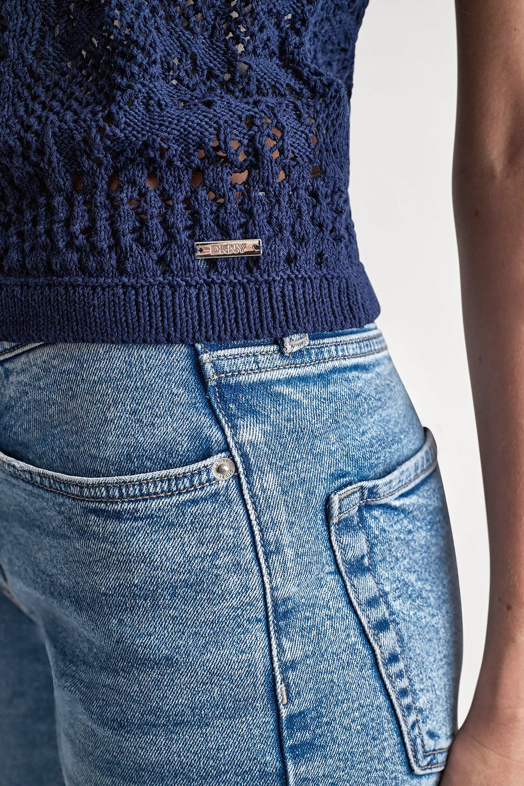 LACE STITCH BUTTON FRONT CARDIGAN