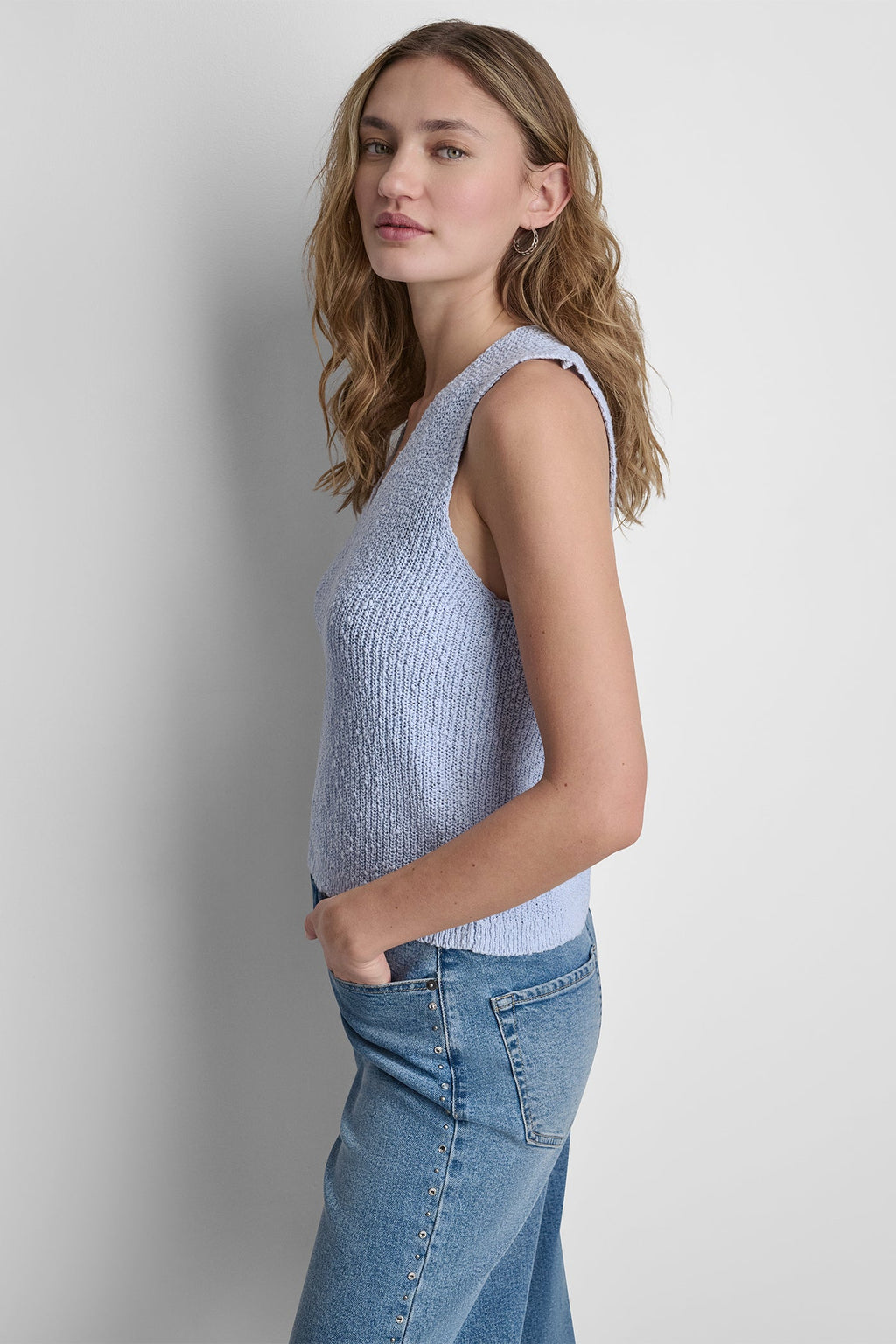 V-NECK SWEATER TANK