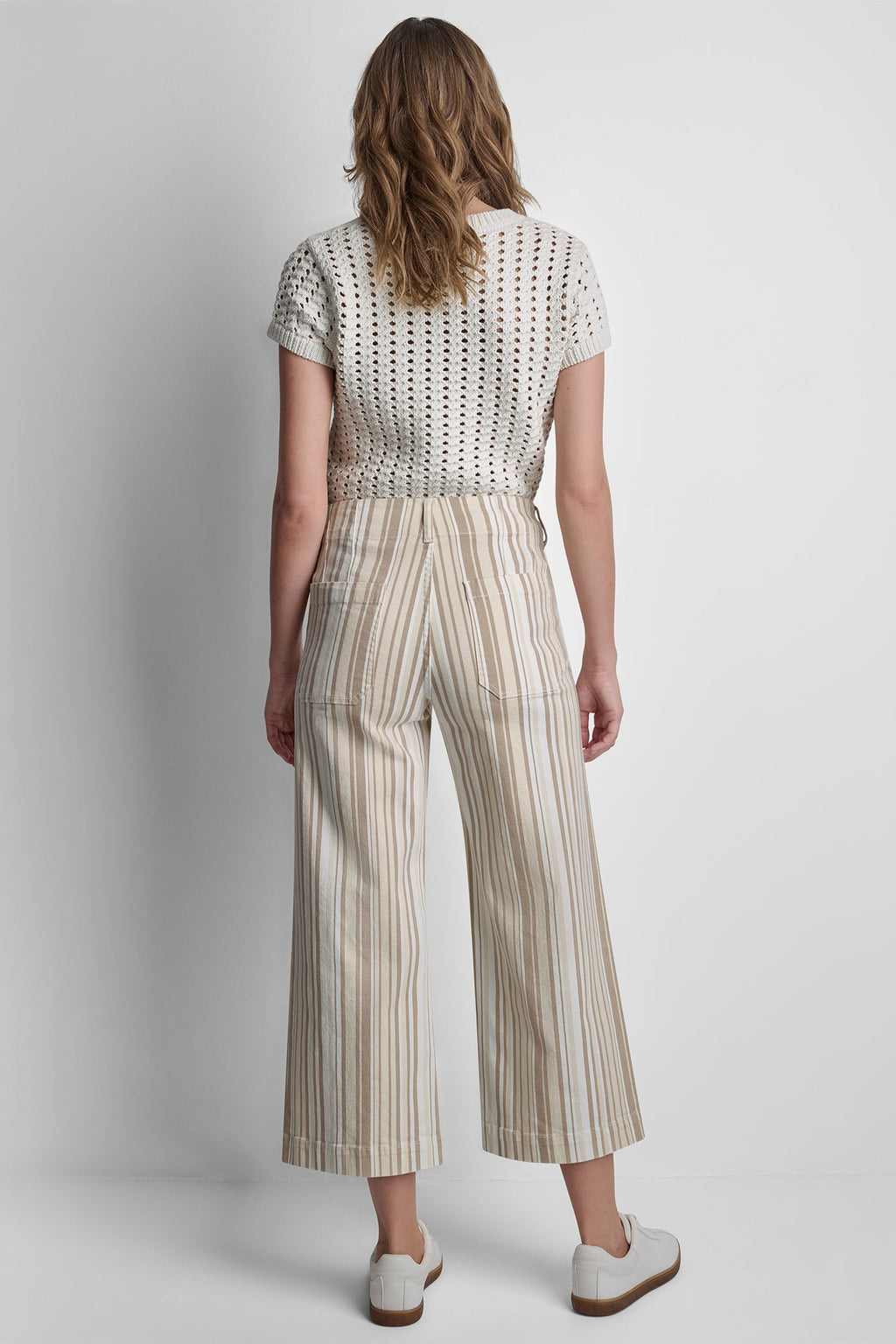 HIGH-RISE WIDE LEG WITH PATCH POCKETS