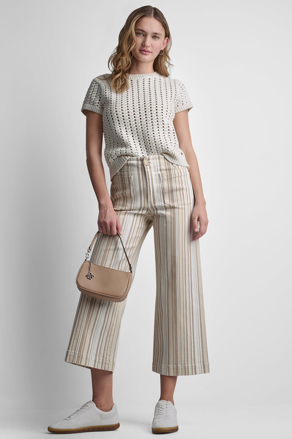HIGH-RISE WIDE LEG WITH PATCH POCKETS