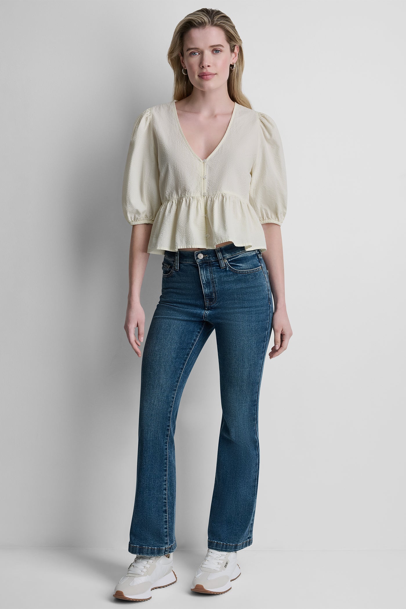 PUFF SLEEVE V-NECK SHIRT