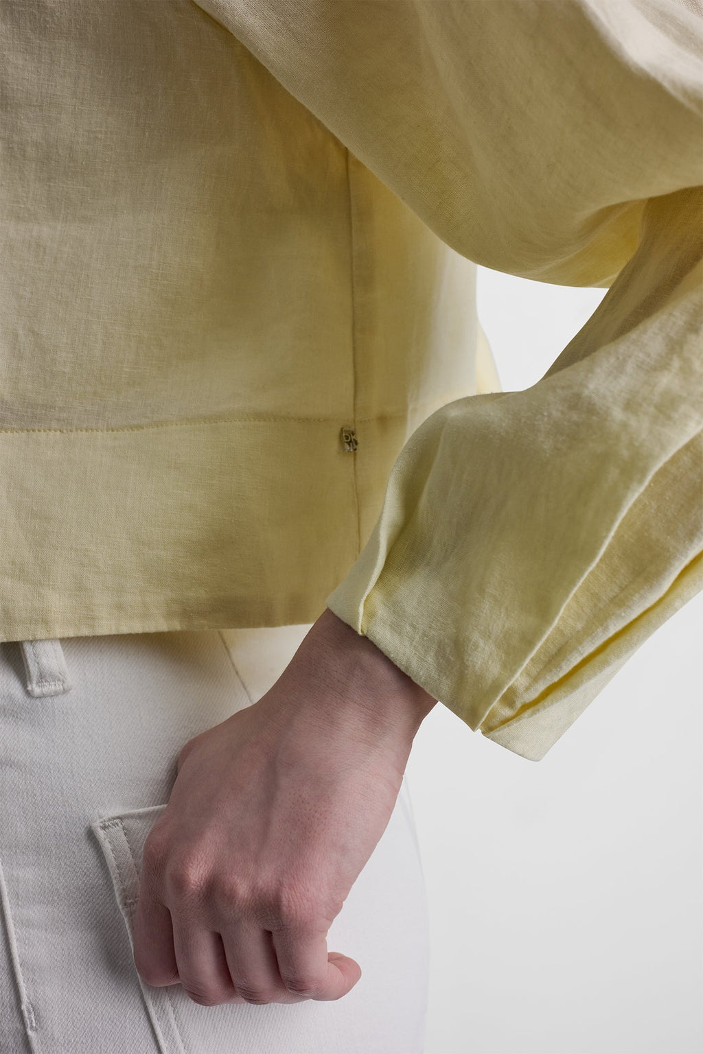 LINEN-BLEND RAGLAN SLEEVE BLOUSE