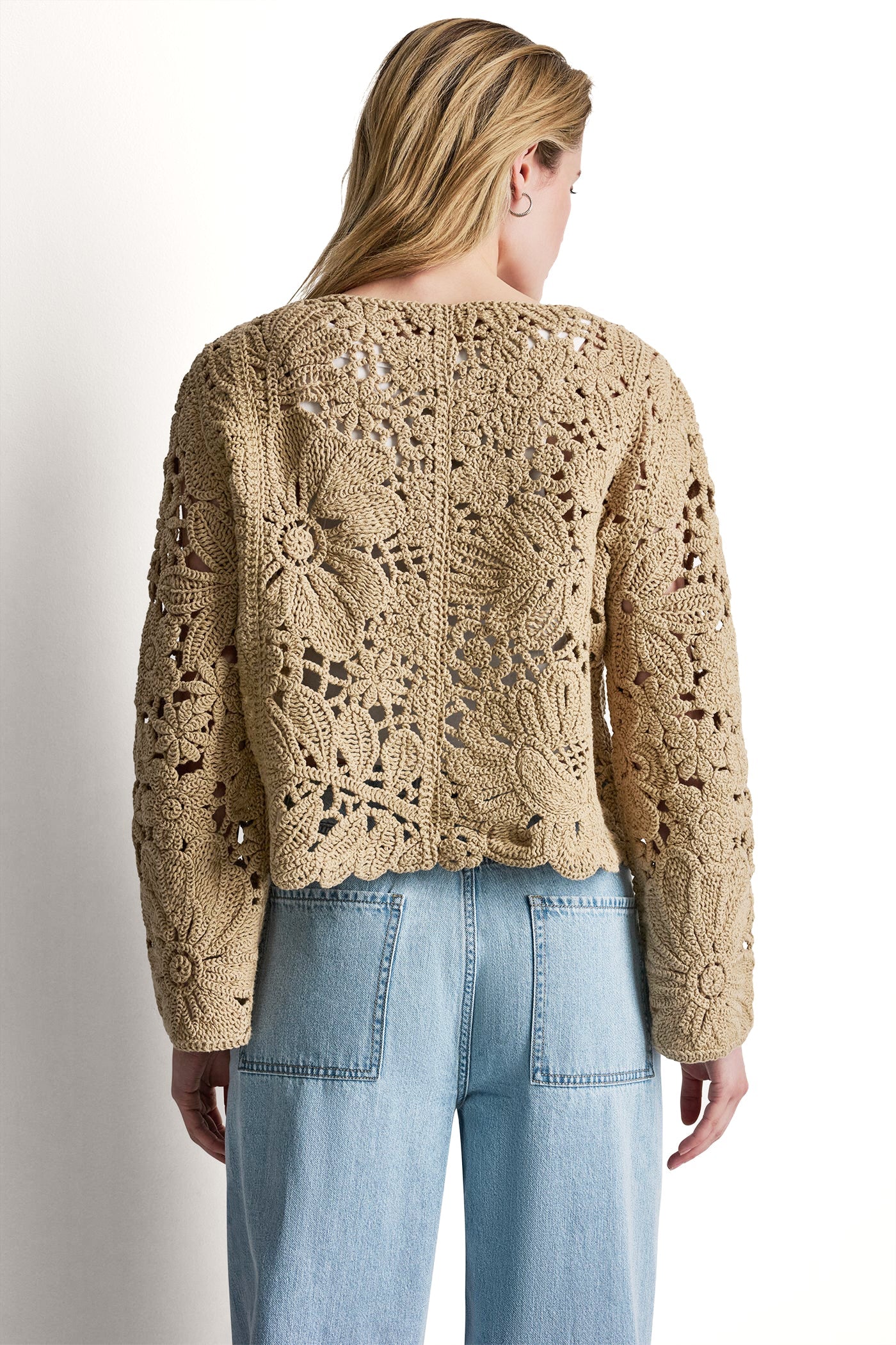 FLORAL CROCHET CARDIGAN WITH SCALLOP HEM