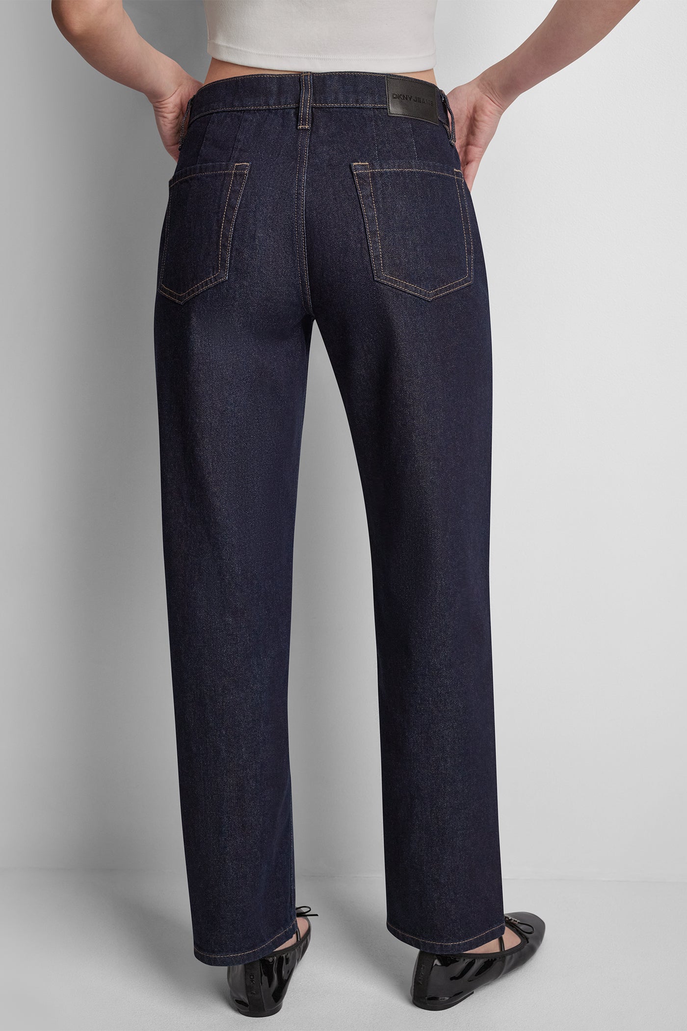MID-RISE CLASSIC STRAIGHT