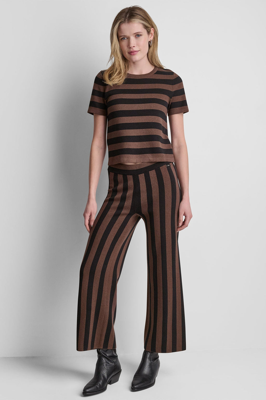 HIGH-RISE STRIPED PULL-ON FLARE PANT