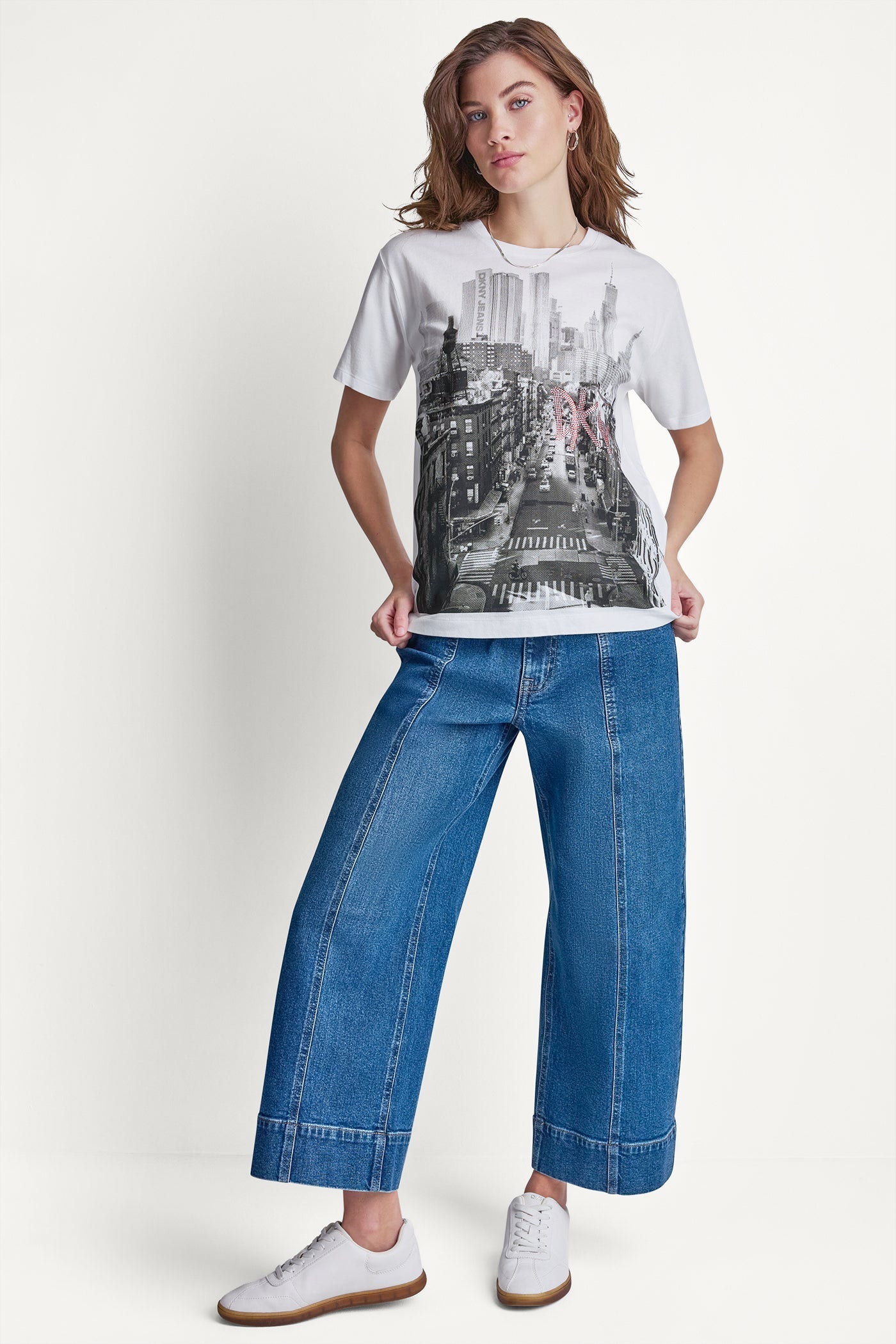 DKNY RHINESTONE NY STREETS LOGO TEE