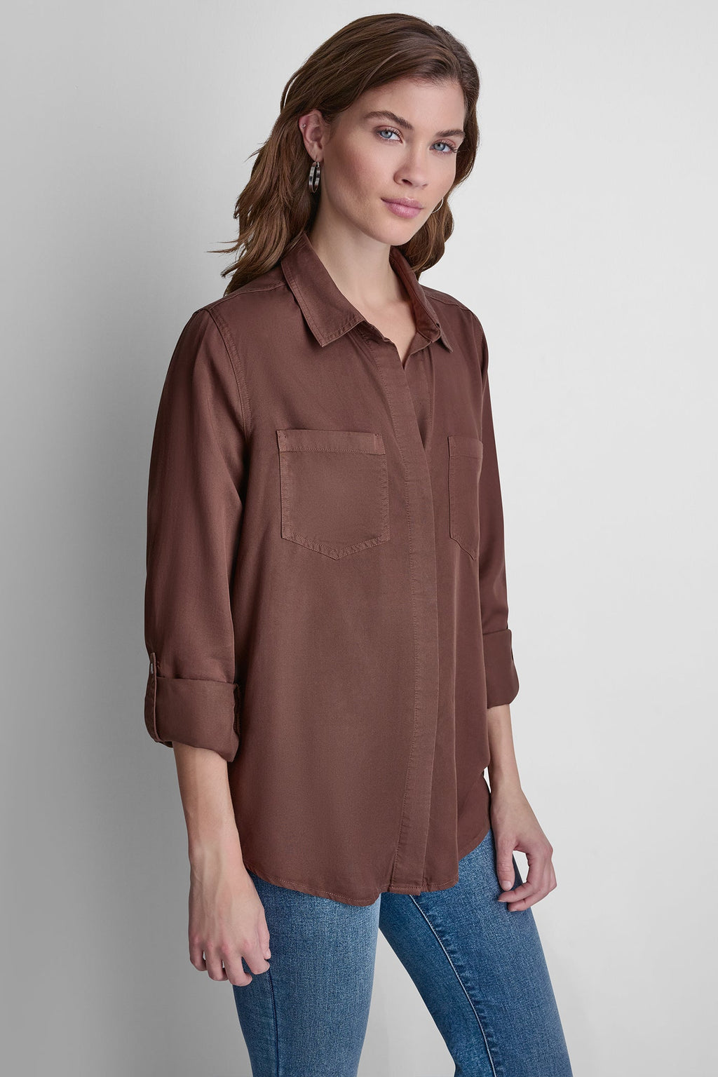 GARMENT DYE SPLIT BACK SHIRT