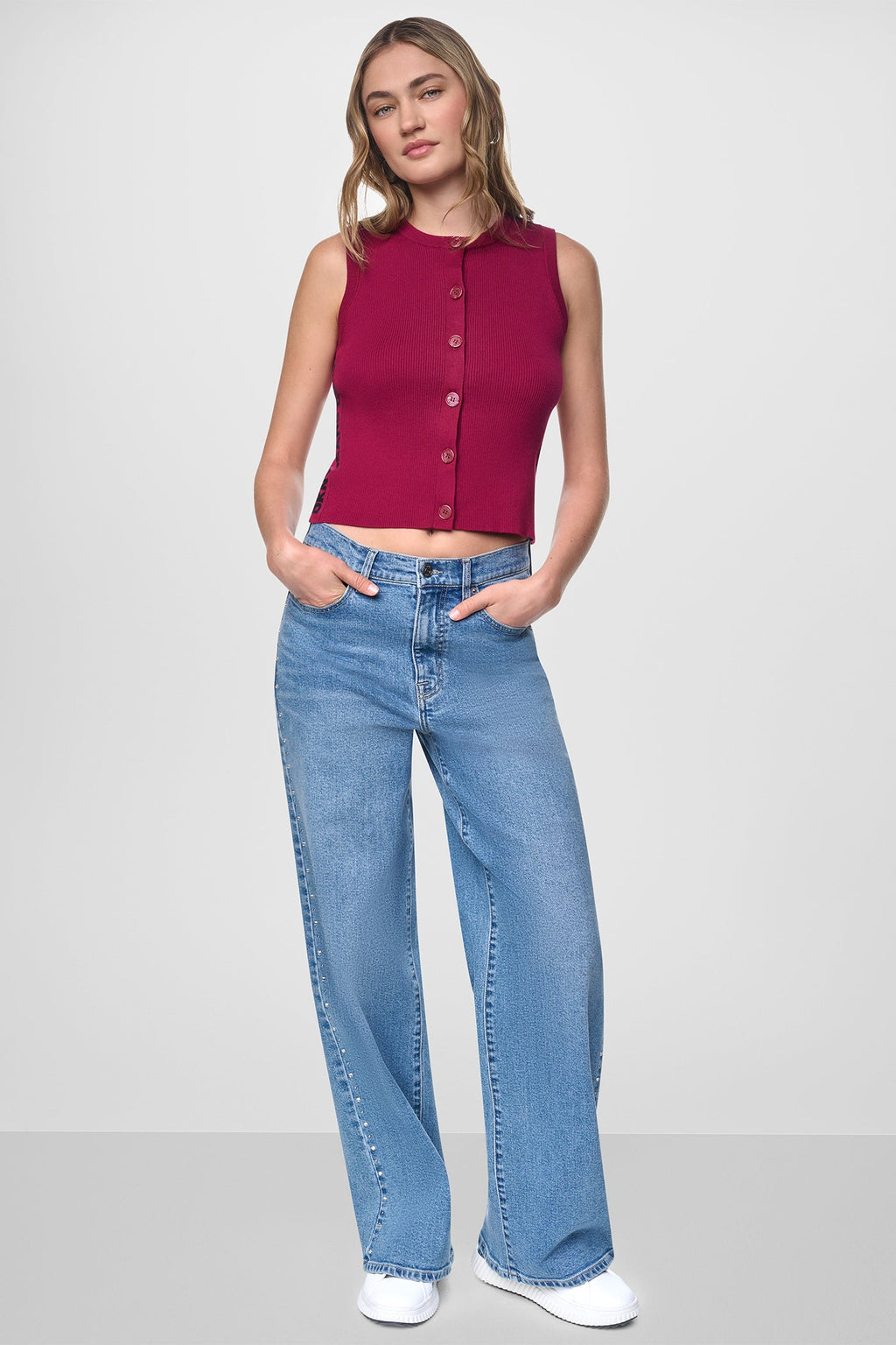 CROPPED SLEEVELESS LOGO TRIM SWEATER