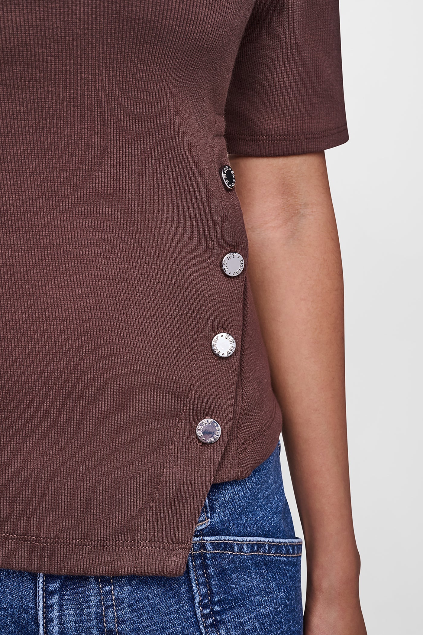 PUFF SLEEVE ASYMMETRIC TOP