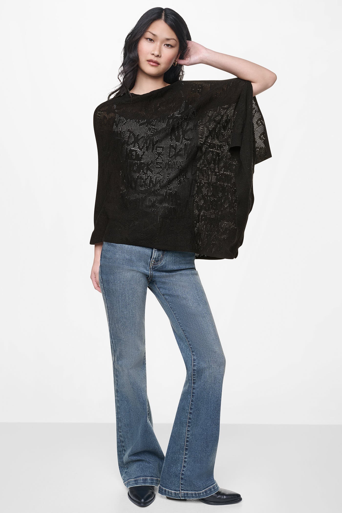 ASYMMETRIC FINE GAUGE PONCHO
