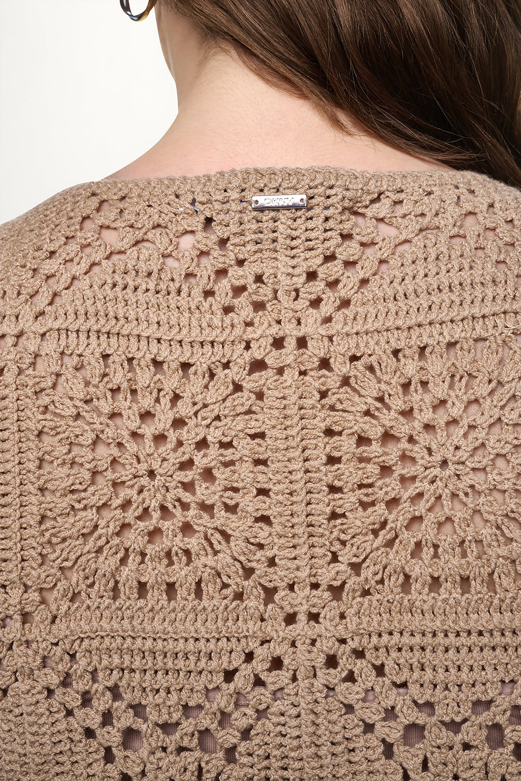 SLEEVELESS CROCHET SQUARE SWEATER