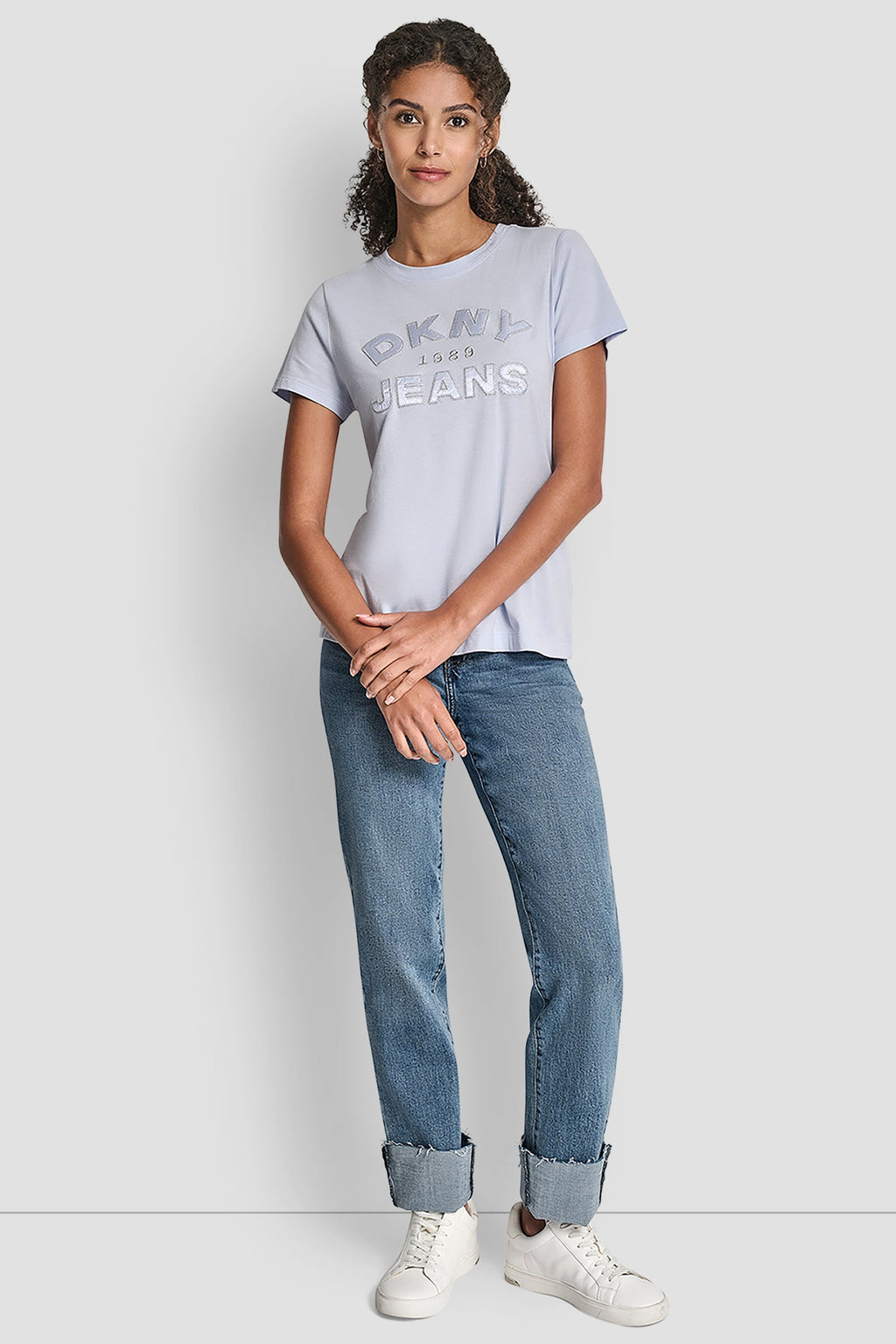 DKNY JEANS SATIN APPLIQUE CHAINSTITCH LOGO CREW NECK TEE