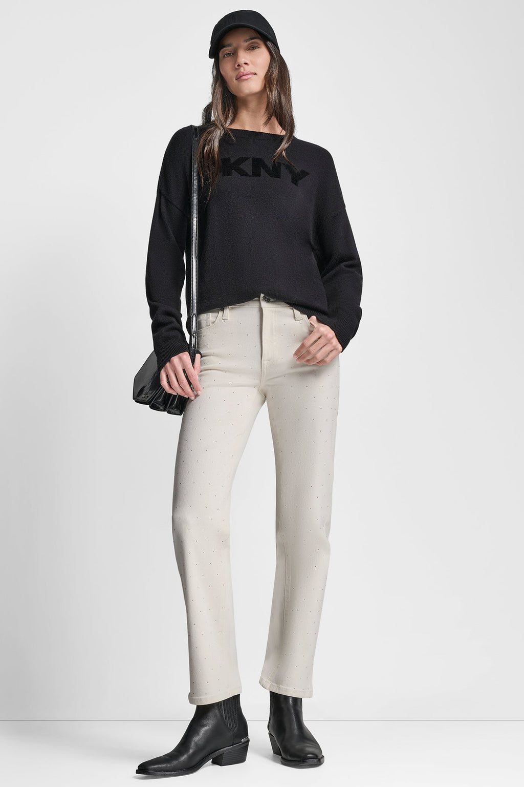 MID-RISE CLASSIC STRAIGHT WITH MINI RHINESTONES