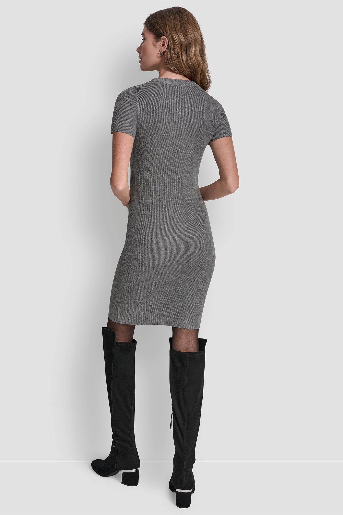 SHORT SLEEVE DRESS WITH EMBELISHMENTS
