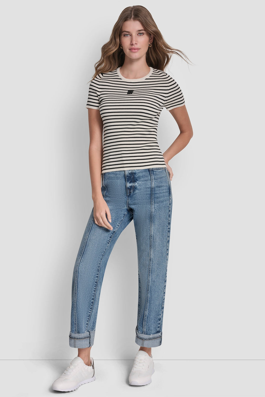 CREW NECK STRIPED TEE
