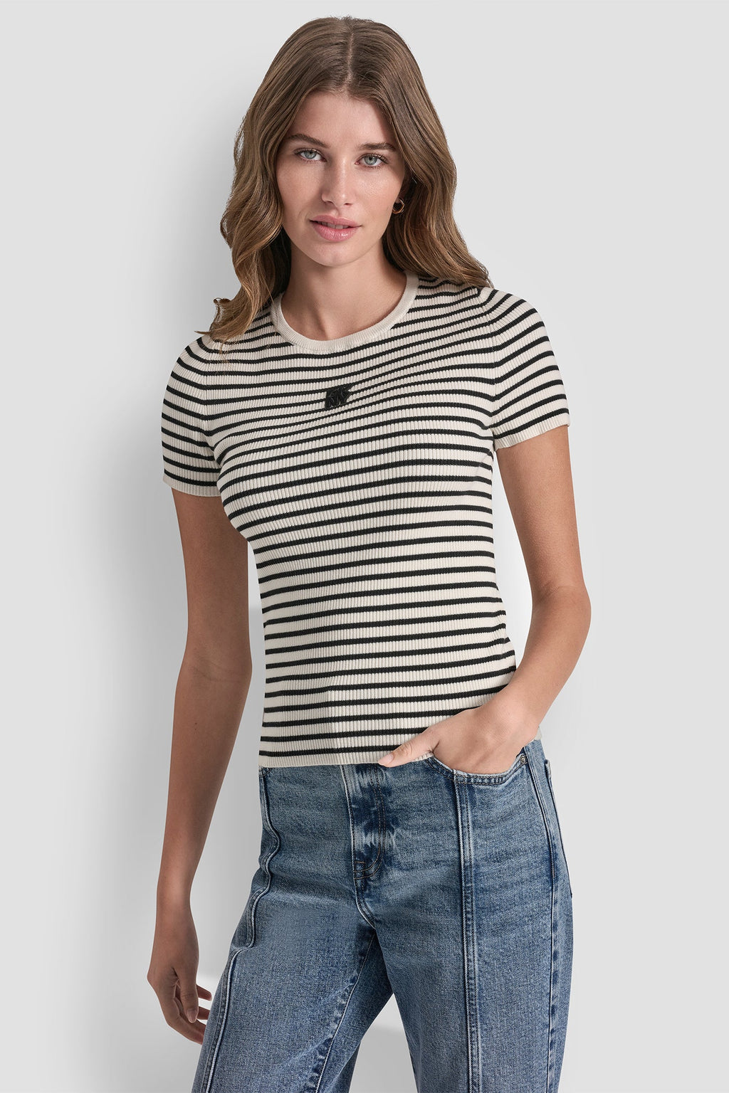 CREW NECK STRIPED TEE