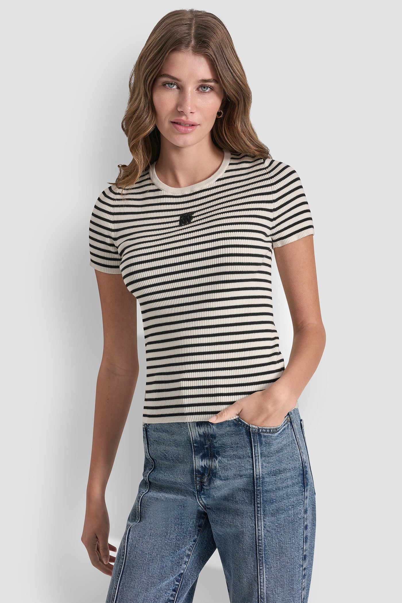 CREW NECK STRIPED TEE