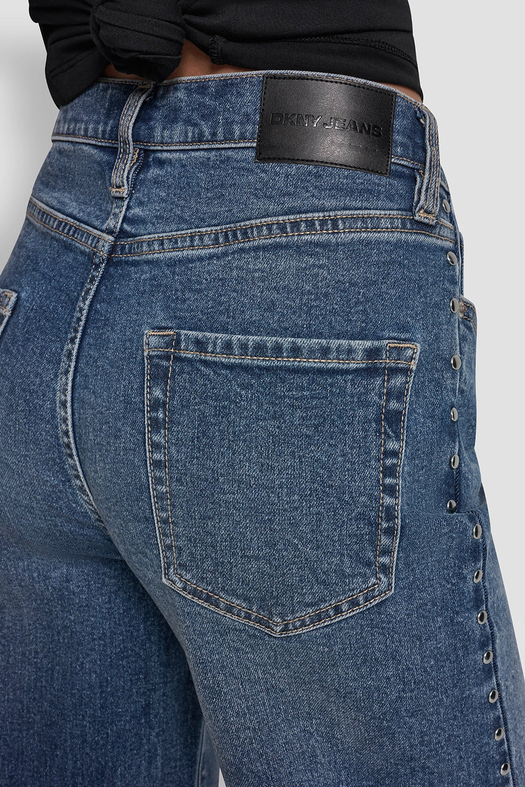 HIGH-RISE MODERN WIDE LEG