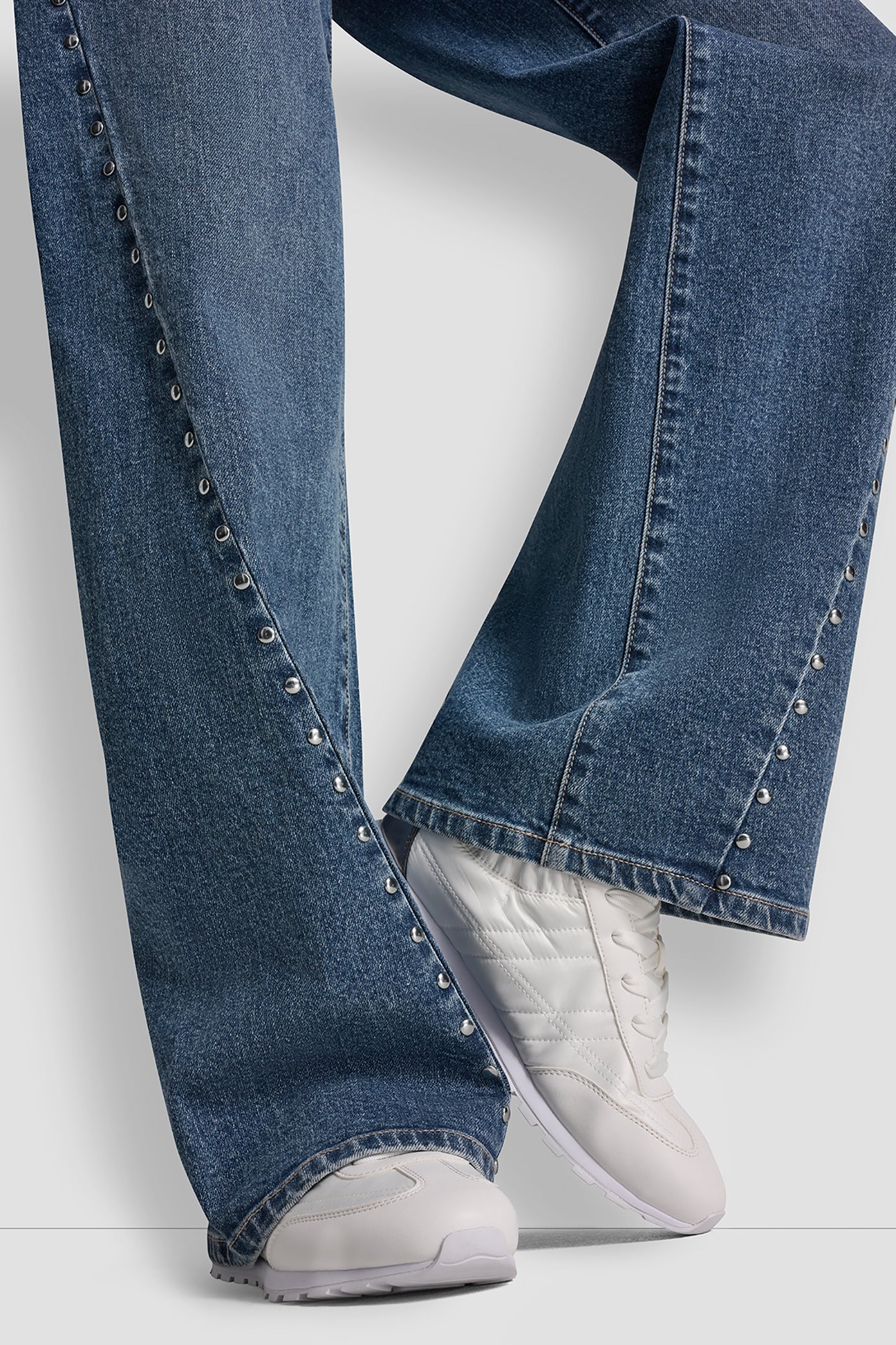 HIGH-RISE MODERN WIDE LEG