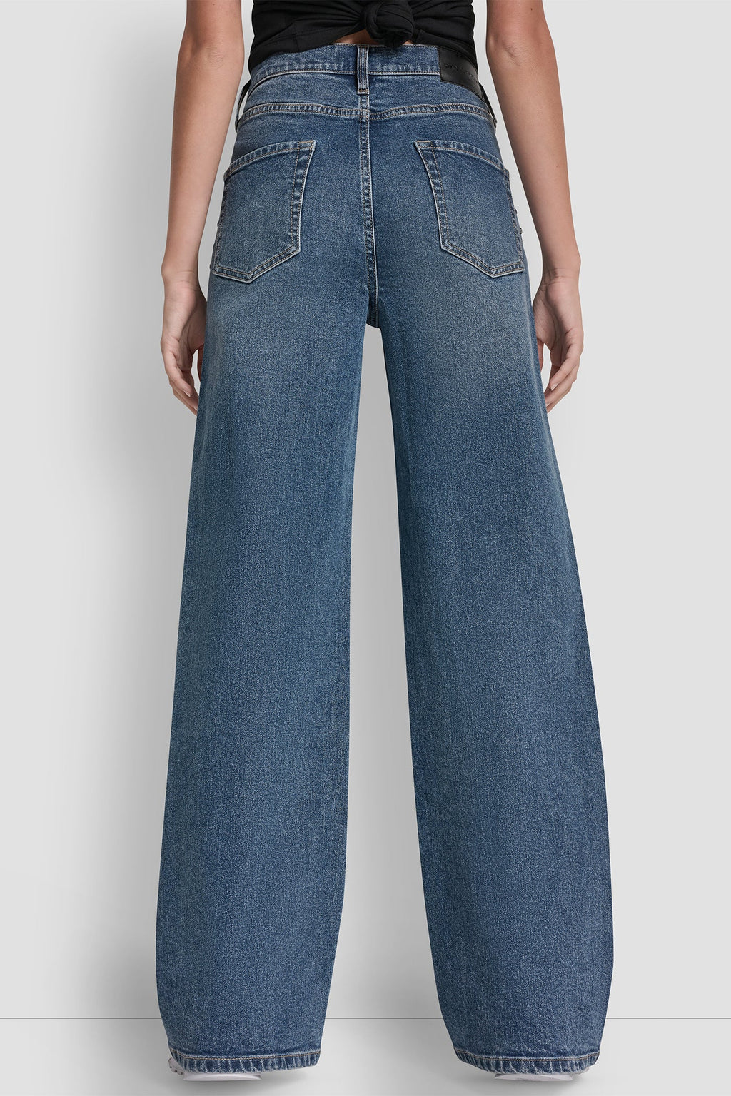 HIGH-RISE MODERN WIDE LEG