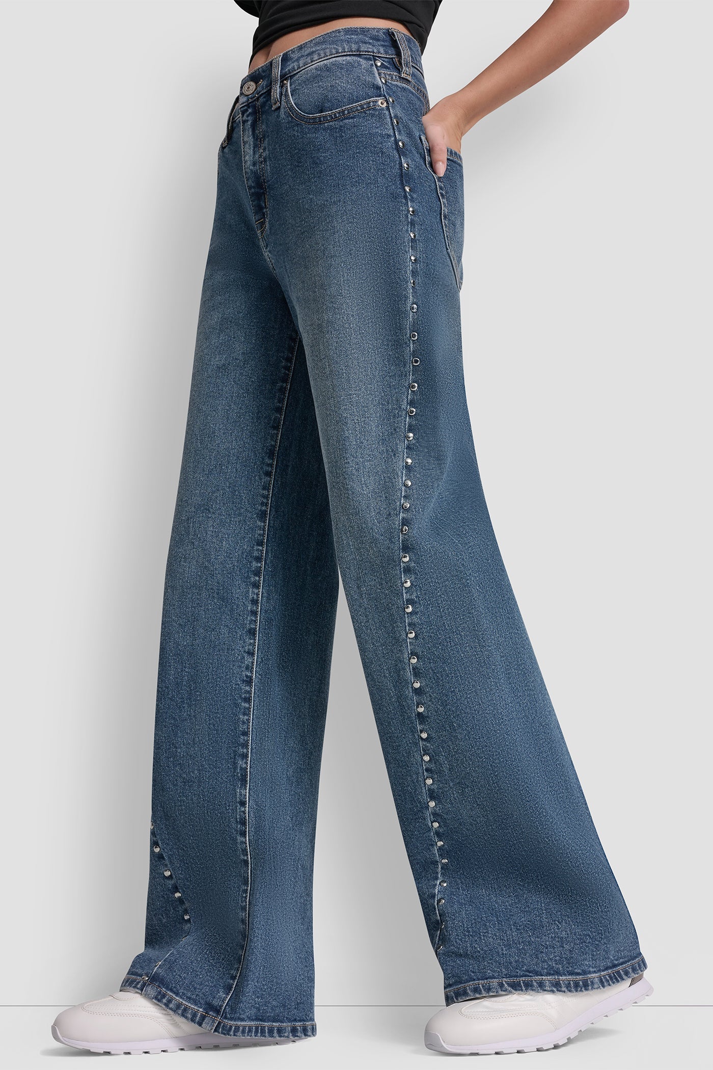 HIGH-RISE MODERN WIDE LEG