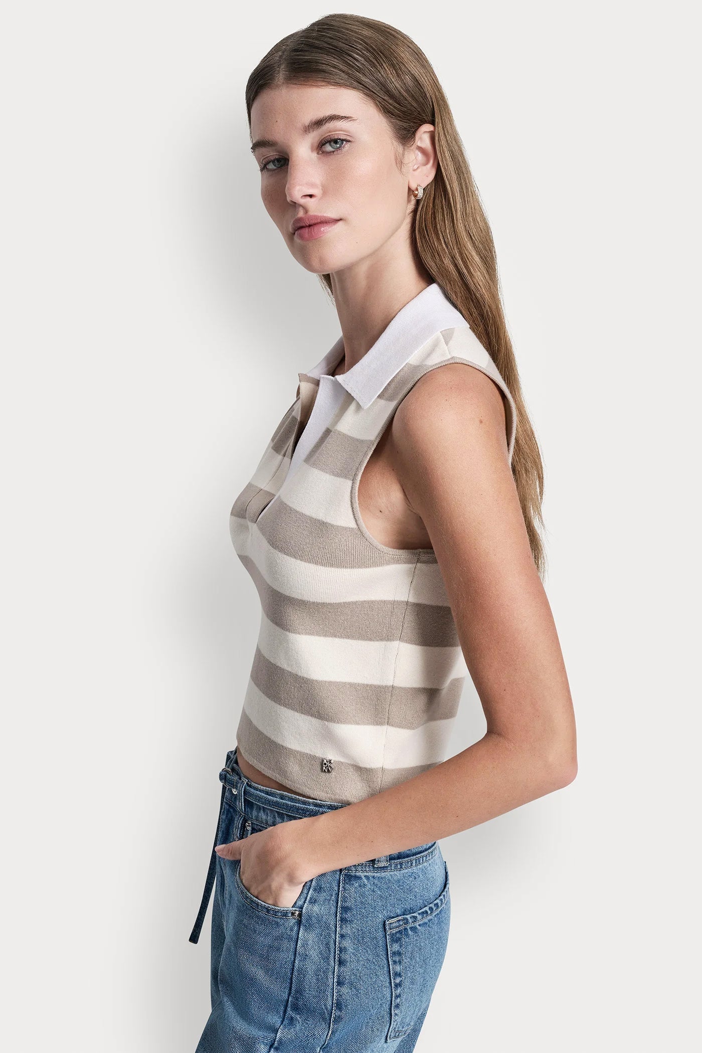 STRIPED SLEEVELESS POLO SWEATER