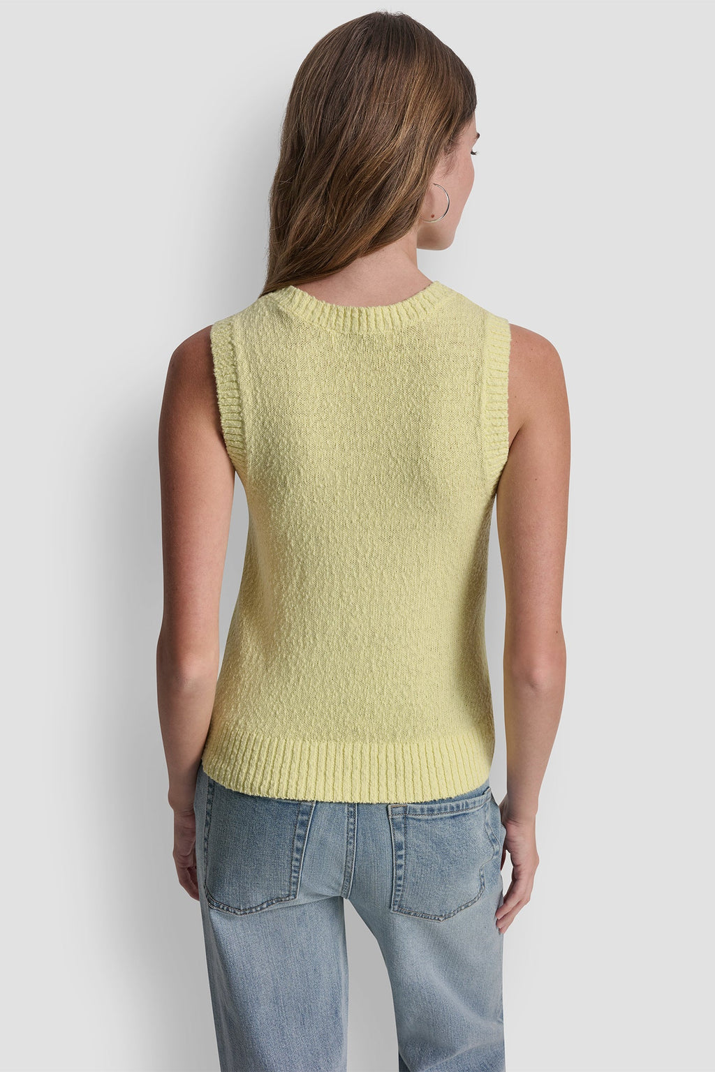 CREW NECK SLEEVELESS SWEATER
