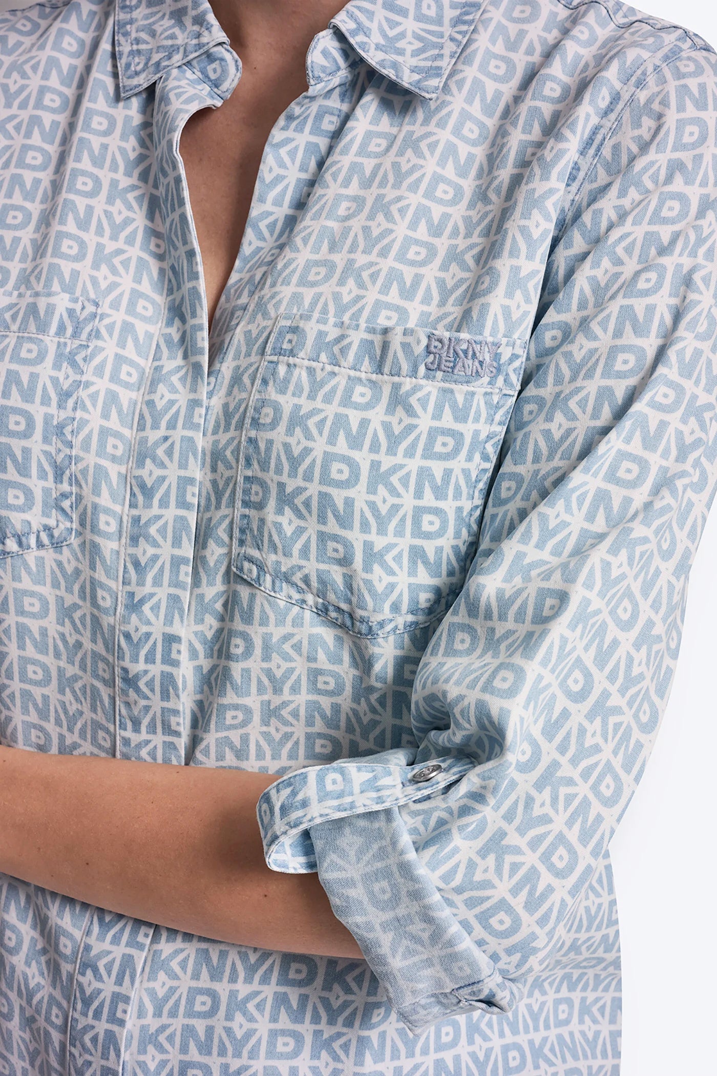 GARMENT DYE SPLIT BACK SHIRT