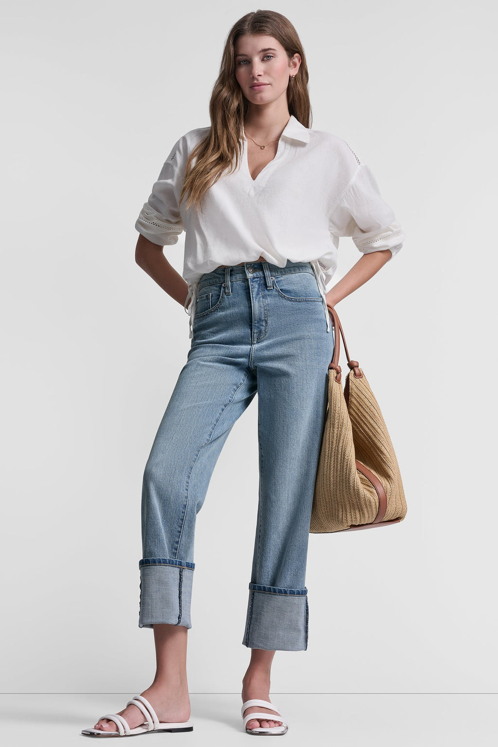 LINEN-BLEND V-NECK SHIRT