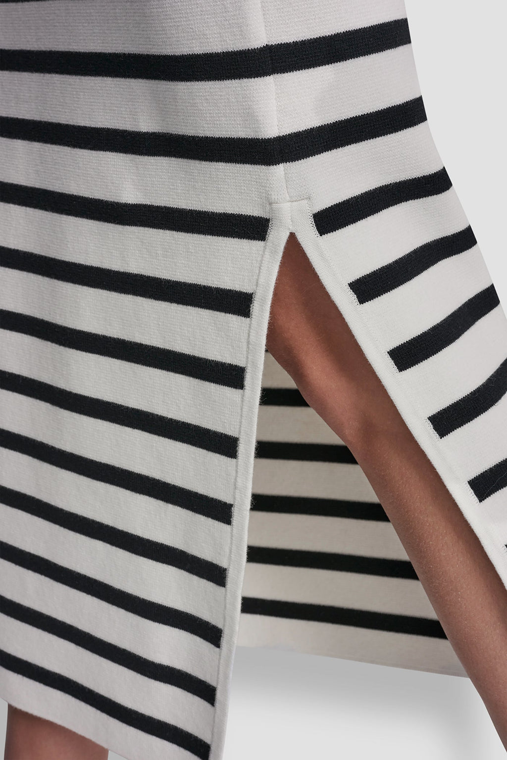 STRIPED MIDI SKIRT WITH SIDE SLIT