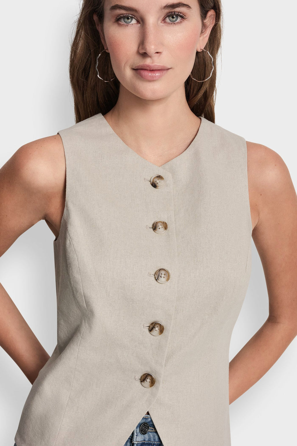 LINEN BUTTON-FRONT VEST