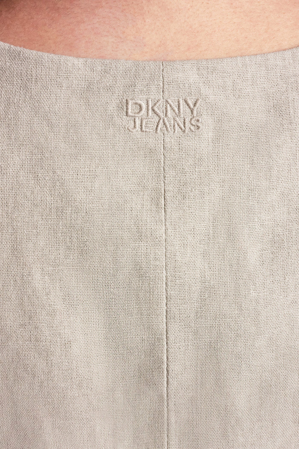 LINEN BUTTON-FRONT VEST