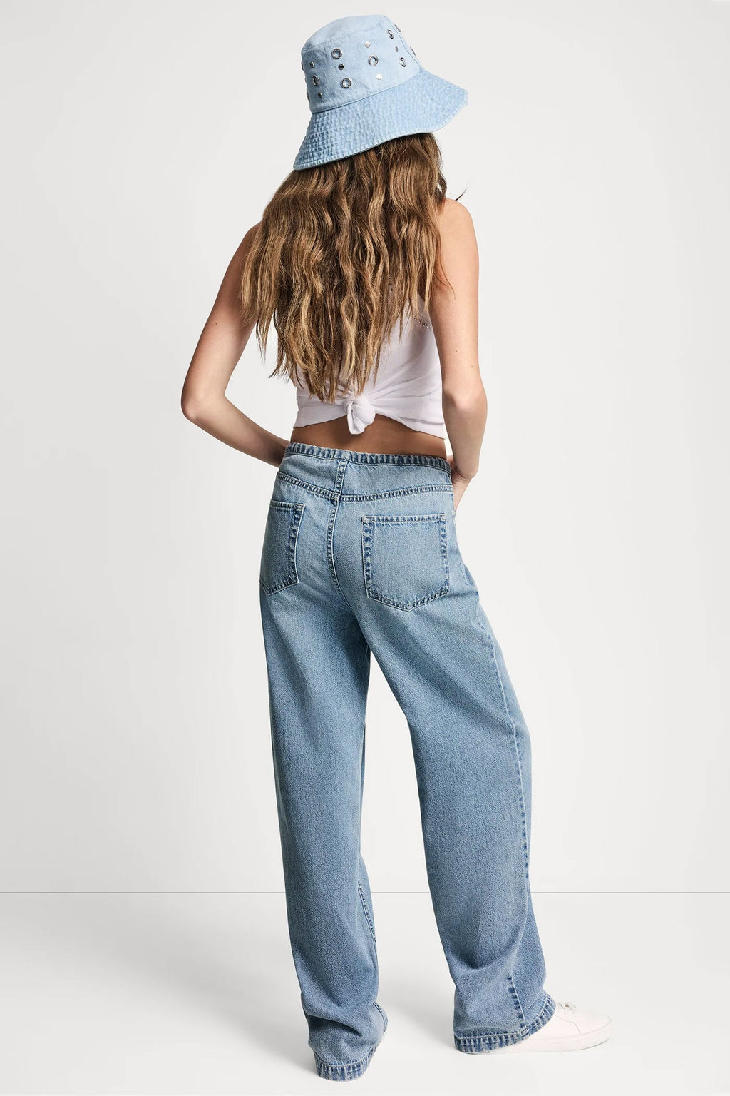 MID-RISE RELAXED STRAIGHT LEG WITH DRAWCORD