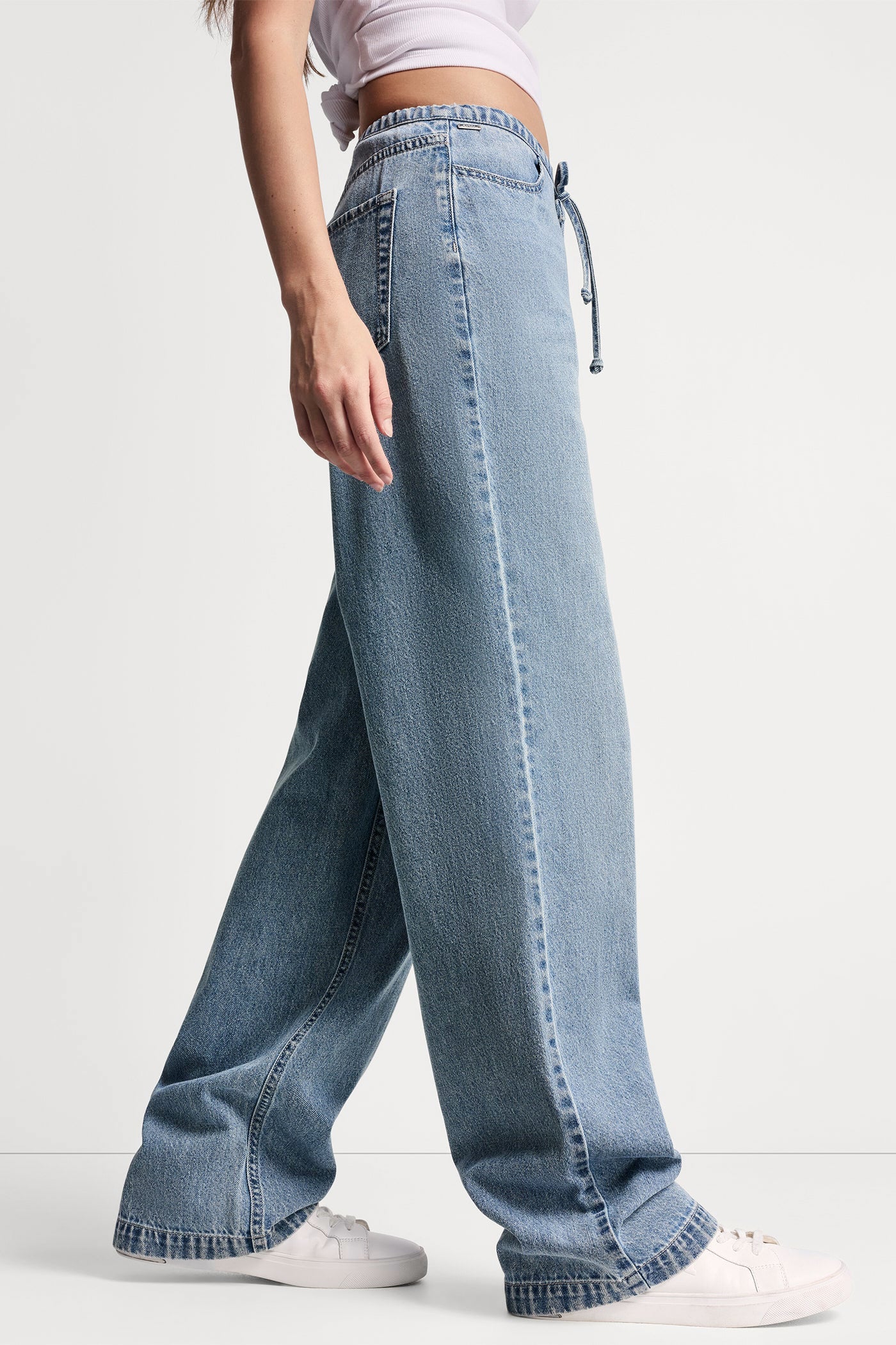 MID-RISE RELAXED STRAIGHT LEG WITH DRAWCORD