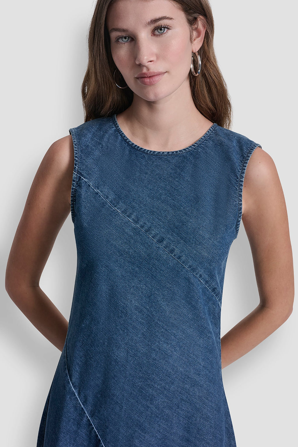 SLEEVELESS DENIM MIDI DRESS