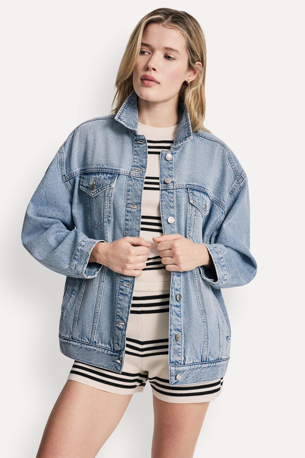 OVERSIZED TRUCKER JACKET