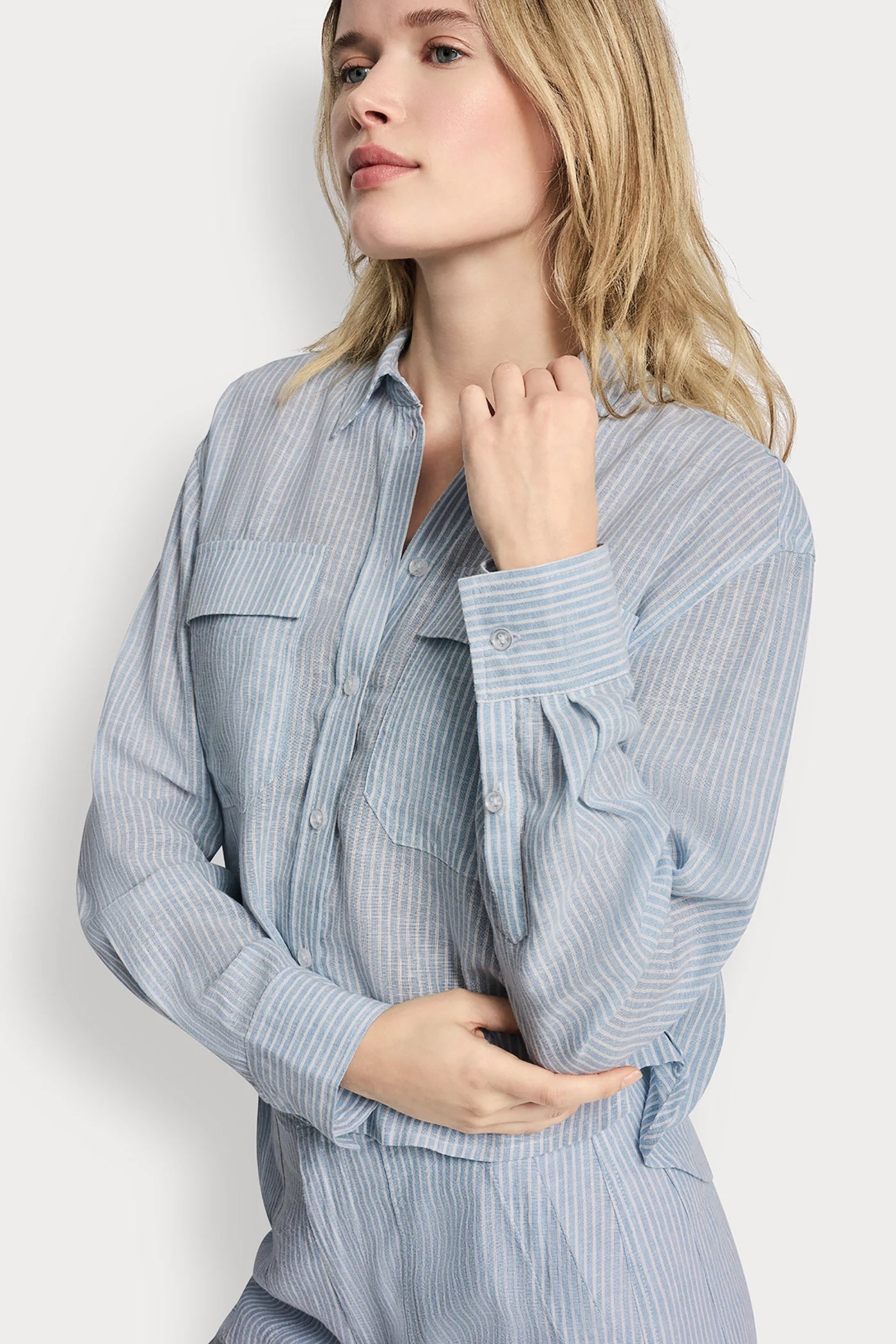 LINEN-BLEND BUTTON-FRONT SHIRT