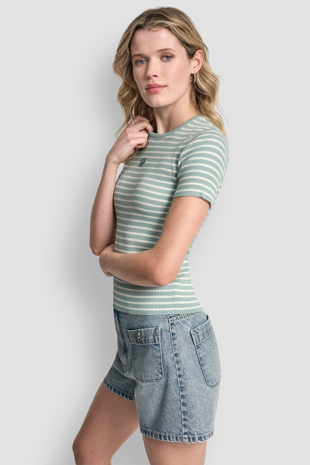 CREW NECK STRIPED TEE